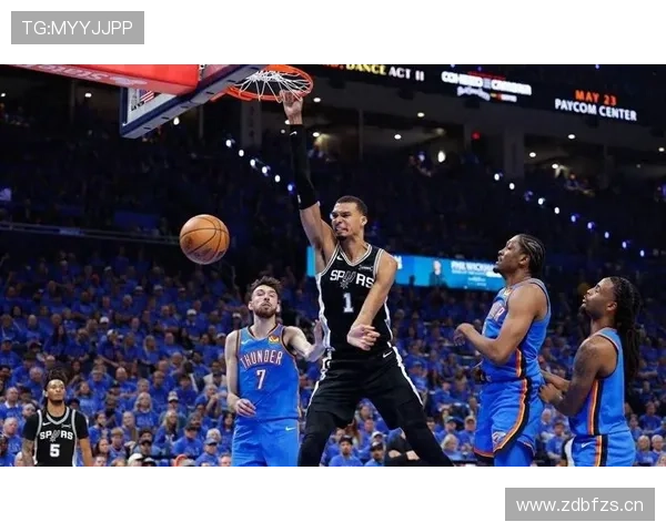 3比2!雷霆拿到赛点!NBA裁判引发争议_马刺_帕尼_霍姆格伦